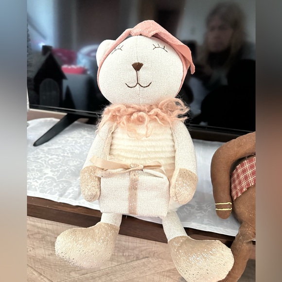 CHRISTMAS DECORATIONS - Picture 2 of 6